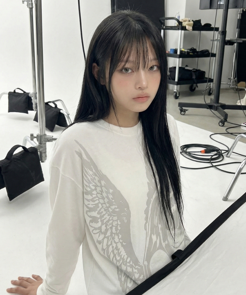 GRAVER（グレーバー）の「[ユニセックス]HALO ロングスリーブTシャツ_ホワイト（Tシャツ/カットソー・レディース・ホワイト・MEDIUM/LARGE）」の13枚目の写真