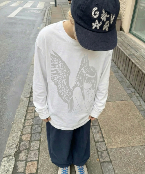 GRAVER（グレーバー）の「[ユニセックス]HALO ロングスリーブTシャツ_ホワイト（Tシャツ/カットソー・レディース・ホワイト・MEDIUM/LARGE）」の5枚目の写真