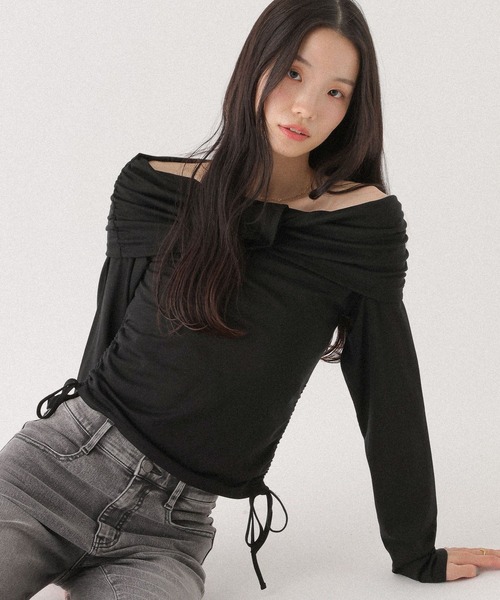 Heather(ヘザー)の「ツイストオフショルカットソー 655823(Tシャツ/カットソー・レディース・アイボリー/グレー/ブラック・FREE)」の3枚目の写真