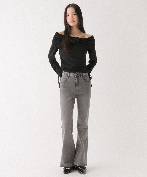 Heather(ヘザー)の「ツイストオフショルカットソー 655823(Tシャツ/カットソー・レディース・アイボリー/グレー/ブラック・FREE)」の16枚目の写真
