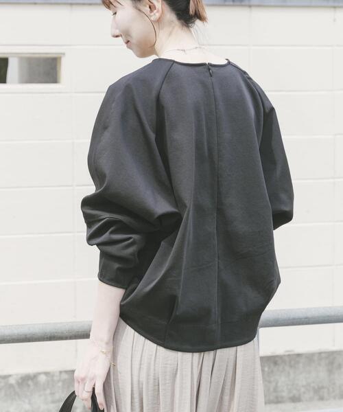 ITEMS URBANRESEARCH(アイテムズ アーバンリサーチ)の「ドルマンスリーブポンチプルオーバー(Tシャツ/カットソー・レディース・ホワイト系その他/ブラック/ブラウン系その他・FREE)」の6枚目の写真