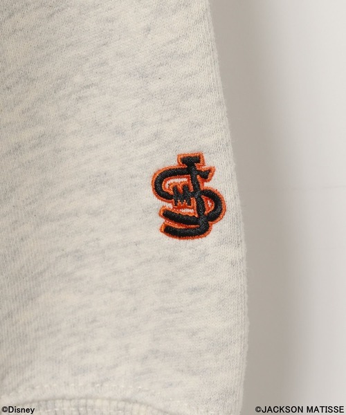 JACKSON MATISSE（ジャクソンマティス）の「【JACKSON MATISSE/BAYFLOW】「ミッキーマウス」グラフィックスウェット（スウェット・レディース・チャコール/オフホワイト/グレー・FREE）」の9枚目の写真