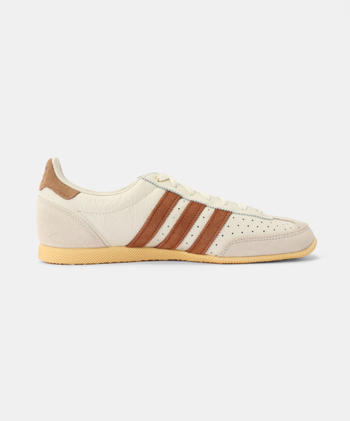 OUTDOOR PRODUCTS（アウトドアプロダクツ）の「ADIDAS JAPAN W（その他シューズ・レディース・ホワイト系その他・25cm/24.5cm/24cm/23.5cm/23cm）」の4枚目の写真