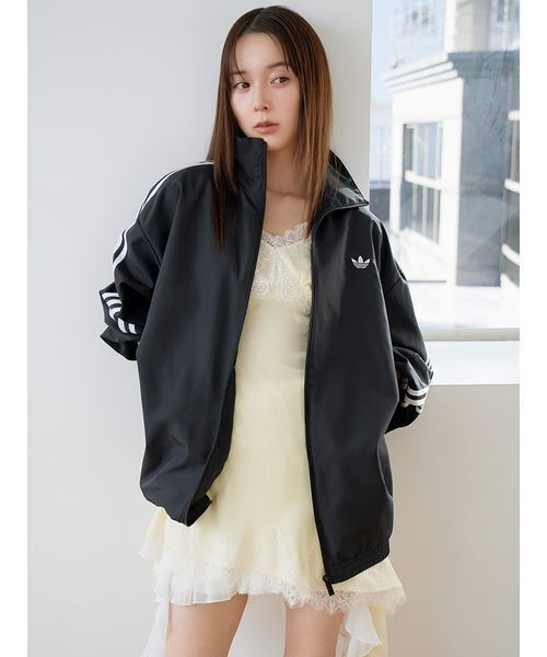 adidas(アディダス)の「【adidas Originals】FIRE BIRD ADILENIUM TT/ファイヤーバードアディレニウムトラックジャケット(ブルゾン・レディース・ブラック・XS)」の15枚目の写真
