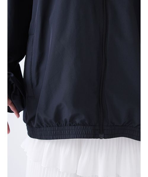 adidas(アディダス)の「【adidas Originals】FIRE BIRD ADILENIUM TT/ファイヤーバードアディレニウムトラックジャケット(ブルゾン・レディース・ブラック・XS)」の11枚目の写真
