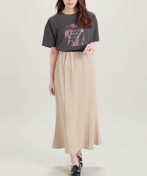 GLACIER lusso(グラシアルッソ)の「【美冷・接触冷感・速乾ドライ・UVカット】ハクプリントTシャツ(Tシャツ/カットソー・レディース・グレイッシュブルー/グレイッシュベージュ/アイボリー/スミクロ・S/M/LL/L)」の12枚目の写真