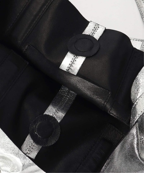 Morphee（モルフェ）の「MORPHEE(モルフェ) 3WAY MEDIUM TOTE ナッパレザーシルバー（トートバッグ・メンズ・シルバー・FREE）」の4枚目の写真