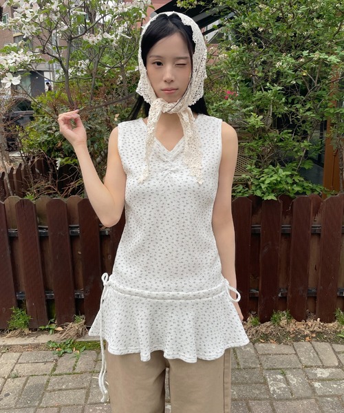 UNE MANSION（ユヌマンション）の「【UNE ORIGINAL】サイドストリングリボンラブリー ワッフルフラワーレイヤードノースリーブワンピース（タンクトップ・レディース・アイボリー/ベージュ/ネイビー・FREE）」の8枚目の写真