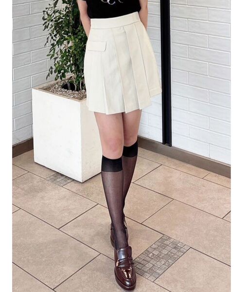 dazzlin(ダズリン)の「プリーツラップミニスカート(スカート・レディース・ベージュ/その他1/チャコールグレー・SMALL/MEDIUM)」の2枚目の写真