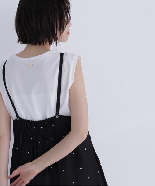 NATURAL BEAUTY BASIC（ナチュラルビューティーベーシック）の「メタルポイントノースリーブカットソ－（Tシャツ/カットソー・レディース・ダークブラウン/オフホワイト/チャコールグレー/ブラック・FREE）」の5枚目の写真