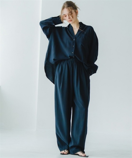 Maison INNESS(メゾンアイネス)の「ニュアンスエアリードビーコクーンパンツ(その他パンツ・レディース・ネイビー・5L/4L/3L/LL/L/M/S)」の5枚目の写真