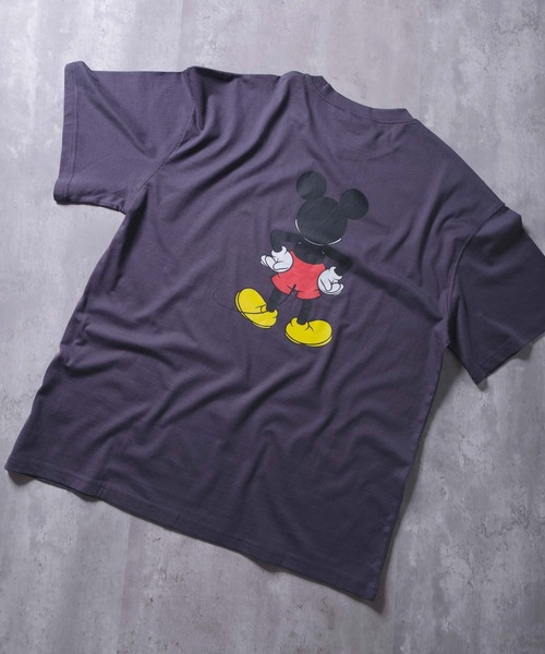 Disney（ディズニー）の「メンズ MICKEY MOUSE ミッキーマウス オーバーサイズＴシャツ（Tシャツ/カットソー・メンズ・ホワイト系その他/ホワイト系その他3/ネイビー/グレー系その他2/ブルー系その他/グレー系その他3/モカ/グリーン系その他/グレー系その他4/オフホワイト/杢グレー/ダークグリーン/チャコールグレー/ホワイト系その他2/グレー系その他・M/L/XL）」の10枚目の写真