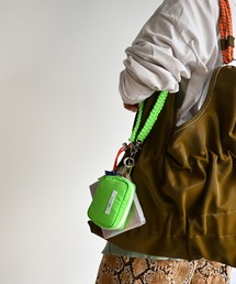 Cheek（チーク）の「aurora pouch set charm（ポーチ）」