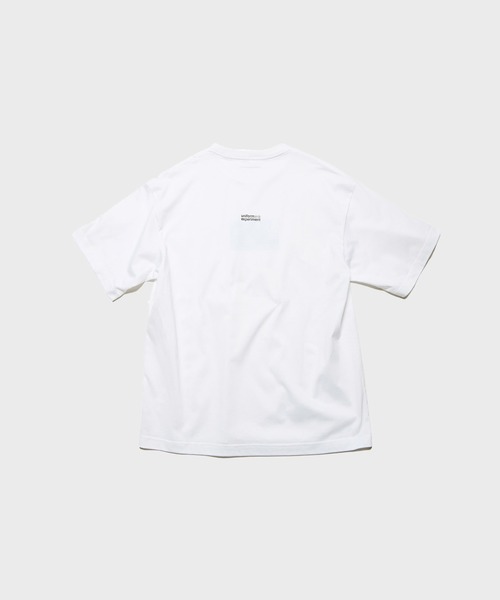 uniform experiment（ユニフォームエクスペリメント）の「【uniform experiment/ユニフォームエクスペリメント】MICHAEL CHERNO: RED VASE TEE（Tシャツ/カットソー・メンズ・ホワイト/ブラック・1/2）」の3枚目の写真