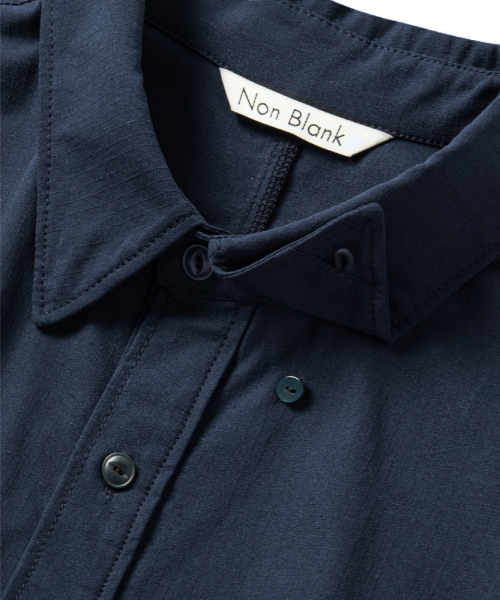 NONBLANK(ノンブランク)の「ヒドゥンボタンダウンシャツ_ダークネイビー(シャツ/ブラウス・レディース・その他・MEDIUM/LARGE/X-LARGE)」の4枚目の写真