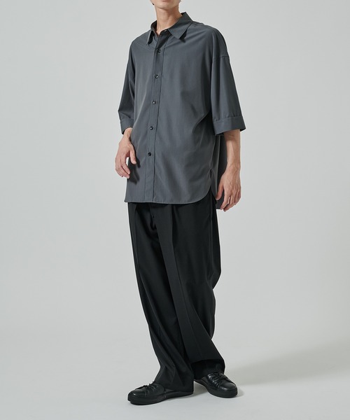 STUDIOUS(ステュディオス)の「【STUDIOUS】竹からできた素材 BAMBOO RAYON SHIRTS(シャツ/ブラウス・メンズ・ダークグレー/ブラック/ストライプ/ホワイト・2/1)」の5枚目の写真
