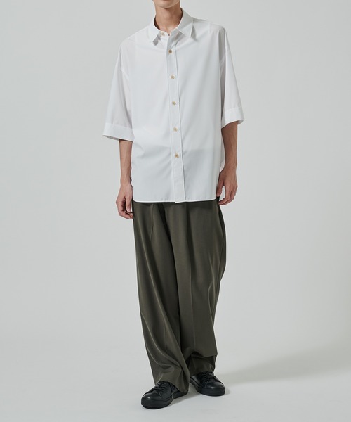 STUDIOUS(ステュディオス)の「【STUDIOUS】竹からできた素材 BAMBOO RAYON SHIRTS(シャツ/ブラウス・メンズ・ダークグレー/ブラック/ストライプ/ホワイト・2/1)」の8枚目の写真