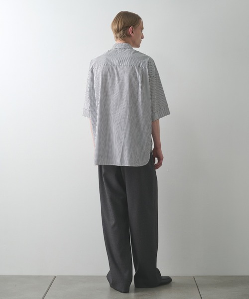 STUDIOUS(ステュディオス)の「【STUDIOUS】竹からできた素材 BAMBOO RAYON SHIRTS(シャツ/ブラウス・メンズ・ダークグレー/ブラック/ストライプ/ホワイト・2/1)」の22枚目の写真