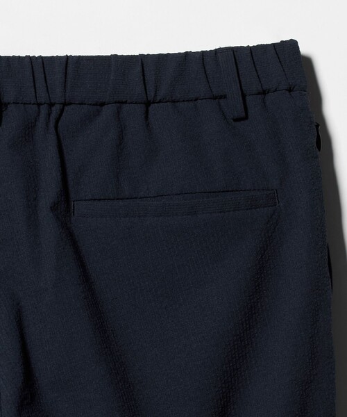 UNITED ARROWS(ユナイテッドアローズ)の「ライトサッカー ノープリーツ テーパードパンツ UA COZY ウォッシャブル 2WAYストレッチ(スラックス・メンズ・オリーブ/ネイビー・L/XL/M/S/XXL)」の20枚目の写真
