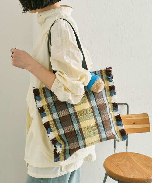 ear PAPILLONNER(イアパピヨネ)の「【Jhuri Shate (ジュリシャテ)】ラグトートバッグ(トートバッグ・レディース・ピンク/ブルー/ブラック・FREE)」の17枚目の写真
