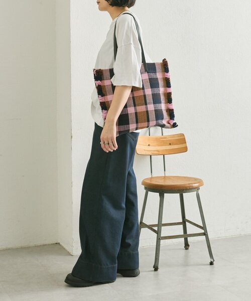 ear PAPILLONNER(イアパピヨネ)の「【Jhuri Shate (ジュリシャテ)】ラグトートバッグ(トートバッグ・レディース・ピンク/ブルー/ブラック・FREE)」の21枚目の写真
