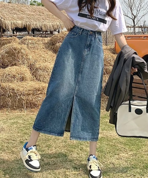 mielu（ミエル）の「フロントスリットデニムスカート（デニムスカート・レディース・ブラック/ブルー/ライトブルー/グレー・MEDIUM/LARGE）」の16枚目の写真