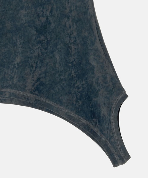 LE CIEL BLEU(ルシェルブルー)の「ベロアカットアウトタンク / Velour Cut-Out Tank(Tシャツ/カットソー・レディース・ライトグリーン/チャコールグレー・36/38)」の11枚目の写真