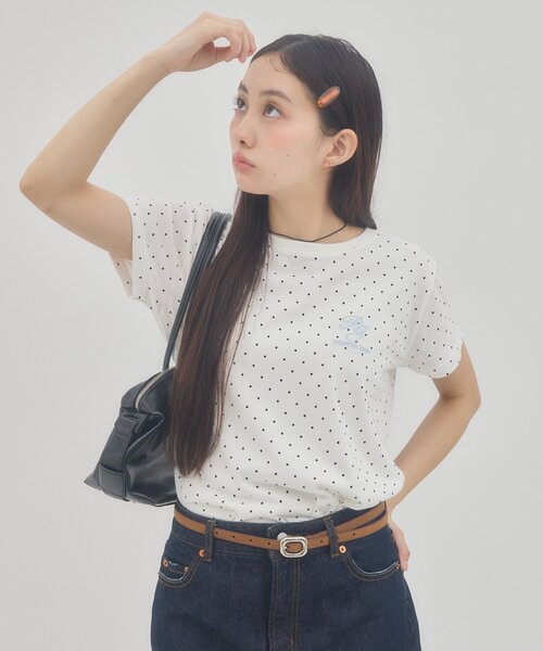 DISCOAT(ディスコート)の「【umm.】ドット刺繍ロゴ半袖Tシャツ(Tシャツ/カットソー・レディース・オフホワイト/ブラック・FREE)」の3枚目の写真