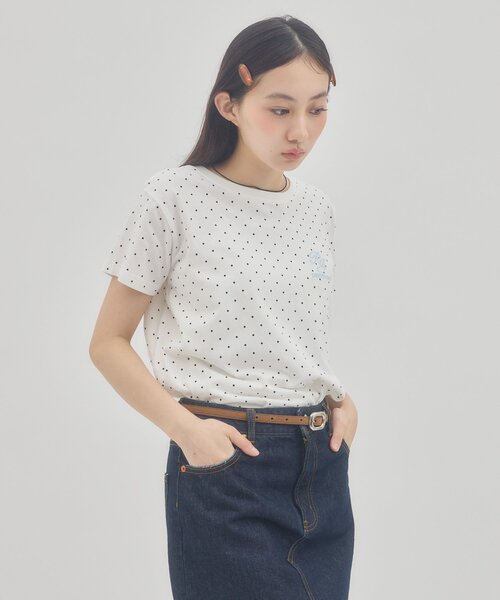 DISCOAT(ディスコート)の「【umm.】ドット刺繍ロゴ半袖Tシャツ(Tシャツ/カットソー・レディース・オフホワイト/ブラック・FREE)」の4枚目の写真