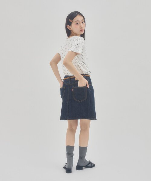 DISCOAT(ディスコート)の「【umm.】ドット刺繍ロゴ半袖Tシャツ(Tシャツ/カットソー・レディース・オフホワイト/ブラック・FREE)」の10枚目の写真