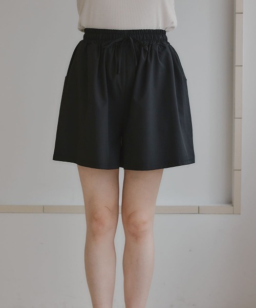 slattgir（スラットジール）の「高身長　フレアショートパンツ（ＵＶカット・接触冷感）（トールサイズ）（その他パンツ・レディース・ブラック・TM/TL/TLL/T3L/T4L/T5L）」の9枚目の写真