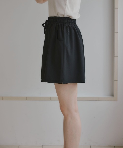 slattgir（スラットジール）の「高身長　フレアショートパンツ（ＵＶカット・接触冷感）（トールサイズ）（その他パンツ・レディース・ブラック・TM/TL/TLL/T3L/T4L/T5L）」の10枚目の写真