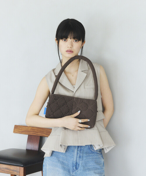 Firsthand(ファーストハンド)の「Firsthand/ファーストハンド フラワーキルト パッチワーク ワンハンドルバッグ(ハンドバッグ・レディース・ブラック/ネイビー/ブラウン/ホワイト・ONE SIZE)」の12枚目の写真