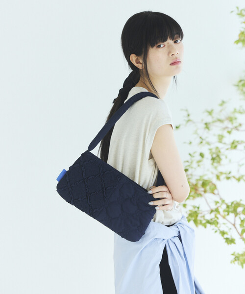 Firsthand(ファーストハンド)の「Firsthand/ファーストハンド フラワーキルト パッチワーク ワンハンドルバッグ(ハンドバッグ・レディース・ブラック/ネイビー/ブラウン/ホワイト・ONE SIZE)」の16枚目の写真