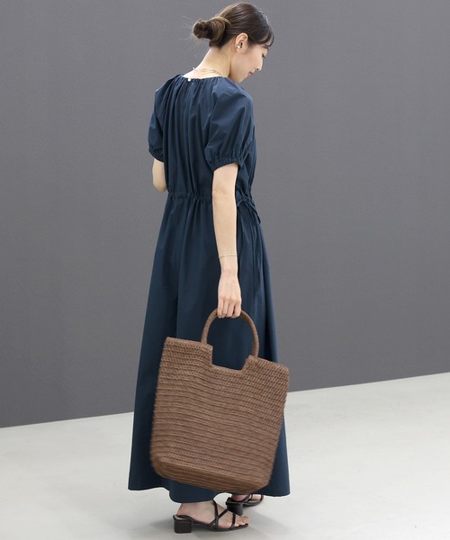 Aletta vita(アレッタビータ)の「綿ブロードドロストワンピース(ワンピース・レディース・ネイビー/ベージュ・M)」の22枚目の写真