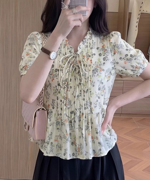 AMAJI(アマジ)の「コットン 花柄 フリル リボン シャツ(シャツ/ブラウス・レディース・マルチ・XX-LARGE/X-LARGE/LARGE)」の2枚目の写真
