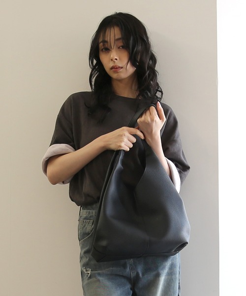 No one knows（ノーワンノーズ）の「ZOZO限定 ポーチ付き2wayビッグトートバッグ（トートバッグ・レディース・ブラウン/ブラック・FREE）」の17枚目の写真