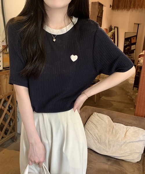 LAFFMO(ラフモ)の「ハート刺繍バイカラーリブTシャツ(Tシャツ/カットソー・レディース・ベージュ/ネイビー・F)」の19枚目の写真
