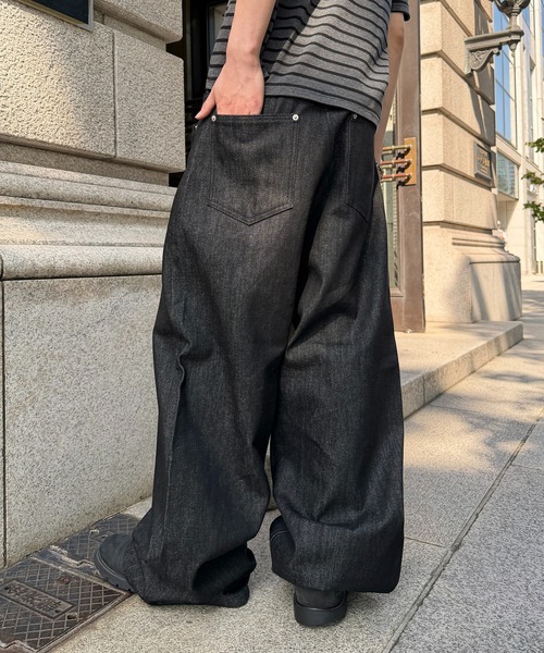 kutir(クティール)の「WIDE SILHOUETTE RIGID DENIM PANTS/ワイドシルエットリジットデニムパンツ(デニムパンツ・メンズ・ブラック/インディゴブルー・MEDIUM/LARGE/SMALL)」の13枚目の写真