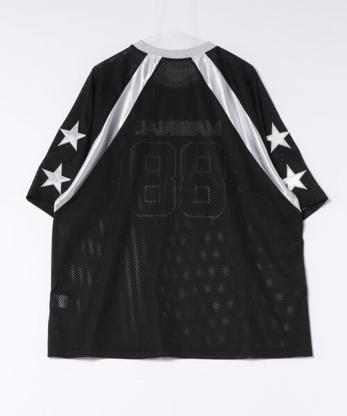 a.p.o.v.(エーピーオービー)の「a.p.o.v. ナンバリングワッペン&サテンライン切替メッシュオーバーサイズフットボールシャツ(Tシャツ/カットソー・メンズ・ホワイト/レッド/ブルー/ブラック・ONESIZE)」の5枚目の写真