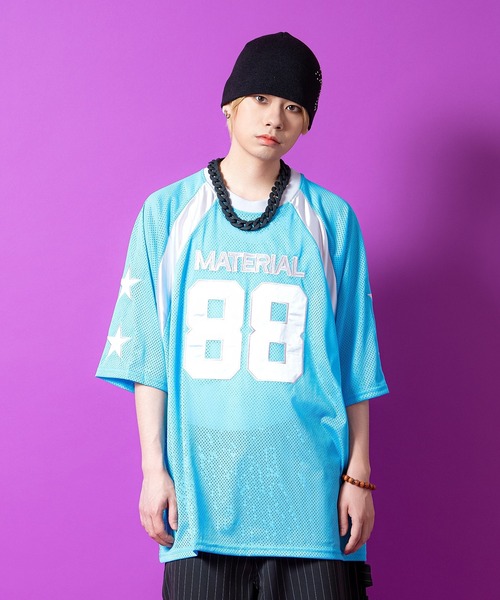 a.p.o.v.(エーピーオービー)の「a.p.o.v. ナンバリングワッペン&サテンライン切替メッシュオーバーサイズフットボールシャツ(Tシャツ/カットソー・メンズ・ホワイト/レッド/ブルー/ブラック・ONESIZE)」の3枚目の写真