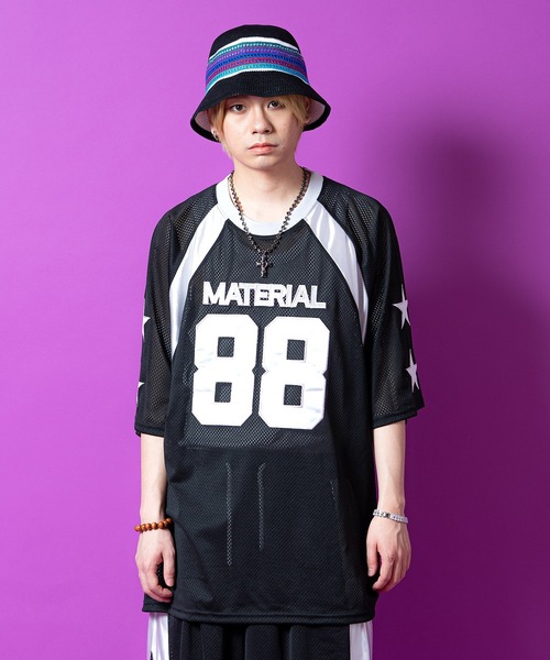 a.p.o.v.(エーピーオービー)の「a.p.o.v. ナンバリングワッペン&サテンライン切替メッシュオーバーサイズフットボールシャツ(Tシャツ/カットソー・メンズ・ホワイト/レッド/ブルー/ブラック・ONESIZE)」の2枚目の写真