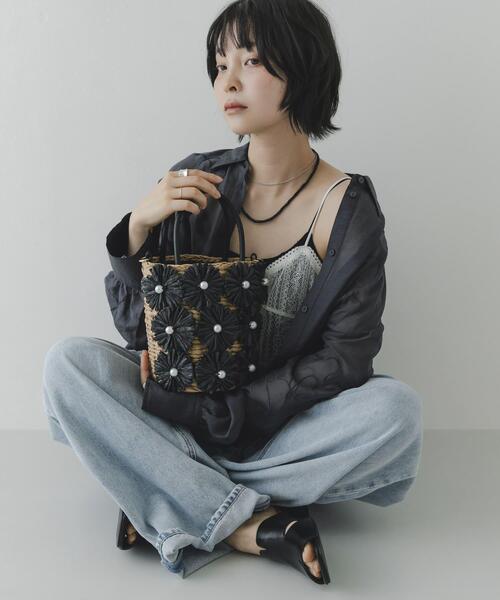 RODE SKO(ロデスコ)の「フラワーモチーフ雑材2WAYバッグ(ショルダーバッグ・レディース・ブラック/ベージュ・-)」の8枚目の写真