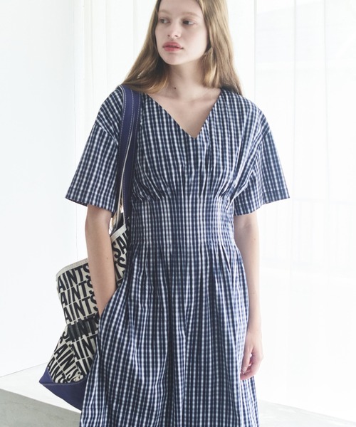 LE CIEL BLEU(ルシェルブルー)の「チェックラウンドフォームドレス / Checkered Round Form Dress(ワンピース・レディース・ライトブルー/ネイビー・36)」の12枚目の写真