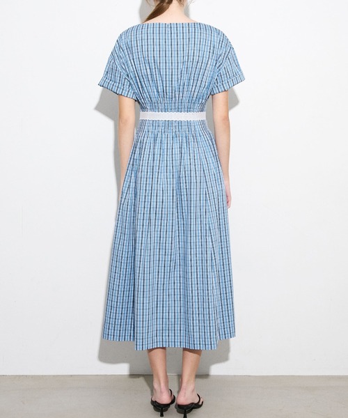 LE CIEL BLEU(ルシェルブルー)の「チェックラウンドフォームドレス / Checkered Round Form Dress(ワンピース・レディース・ライトブルー/ネイビー・36)」の8枚目の写真