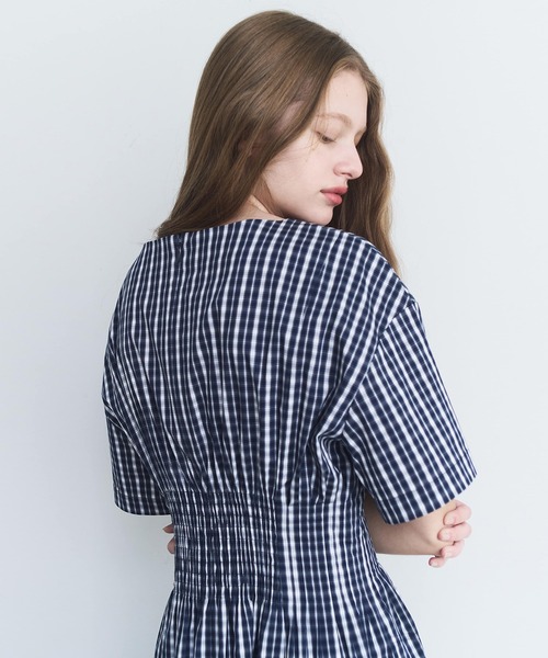 LE CIEL BLEU(ルシェルブルー)の「チェックラウンドフォームドレス / Checkered Round Form Dress(ワンピース・レディース・ライトブルー/ネイビー・36)」の13枚目の写真