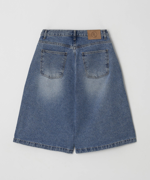 BUTTON UP(ボタンアップ)の「クラシックウォッシュドバミューダデニム (BLUE)(その他パンツ・レディース・その他・SMALL/MEDIUM/LARGE)」の3枚目の写真