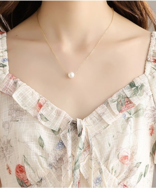 &soiree(アンドソワレ)の「ボタニカルチェックシアーワンピース(ワンピース・レディース・オフホワイト・SMALL/MEDIUM/LARGE/X-LARGE)」の5枚目の写真