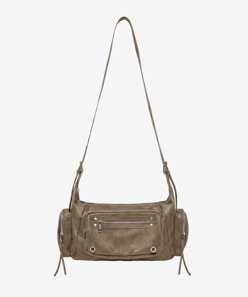 BLACKPURPLE（ブラックパープル）の「マキシマルコバッグ_アッシュカーキ Maxi Marco Bag_Ash Khaki（ショルダーバッグ・レディース・カーキ・FREE）」の4枚目の写真