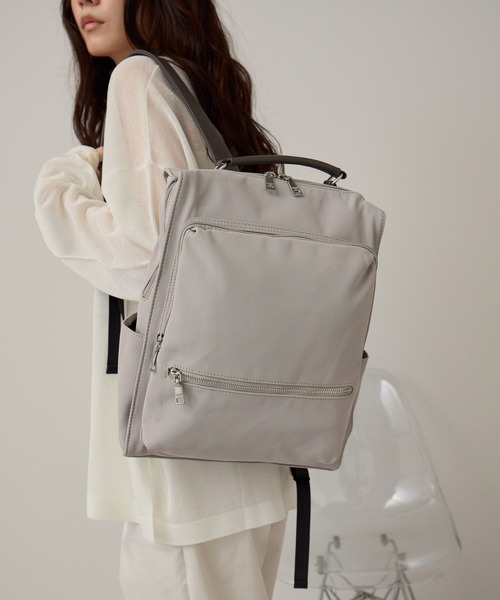 GUSCIO（グッシオ）の「【グッシオベーシック】スクエア リュック ビジネスリュック 撥水 スリム きれいめ A4 通勤 通学（バックパック/リュック・レディース・ブラック/グレー/チャコールグレー・FREE）」の3枚目の写真